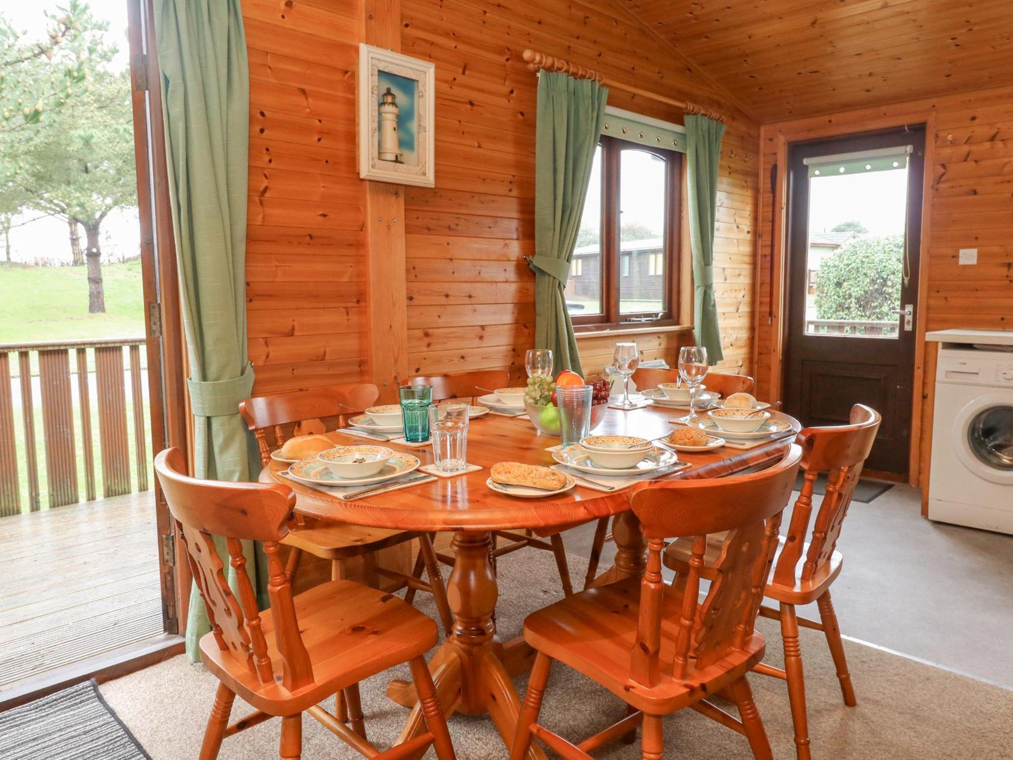 16 Amber Wood Lodge Лимингтон Экстерьер фото