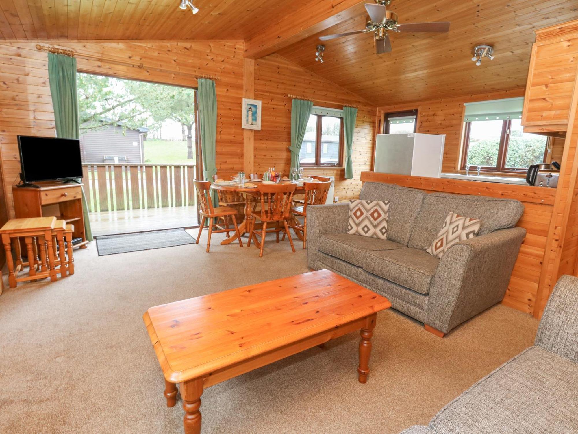 16 Amber Wood Lodge Лимингтон Экстерьер фото