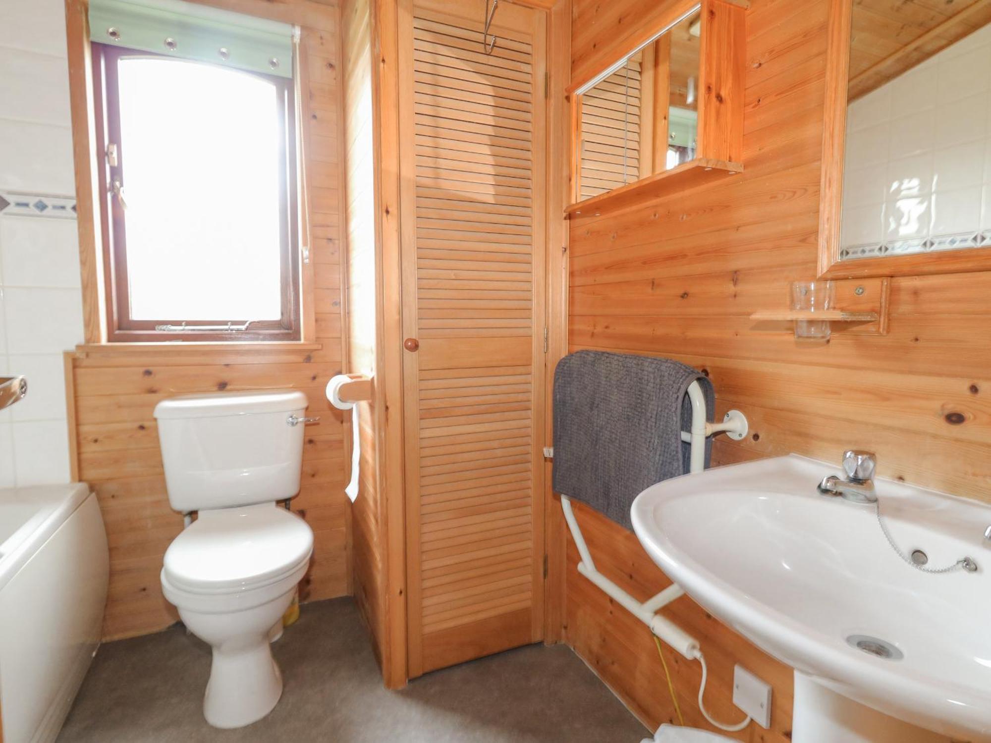 16 Amber Wood Lodge Лимингтон Экстерьер фото
