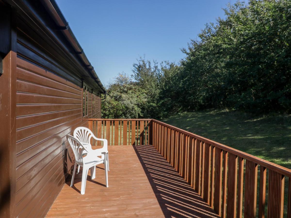 16 Amber Wood Lodge Лимингтон Экстерьер фото